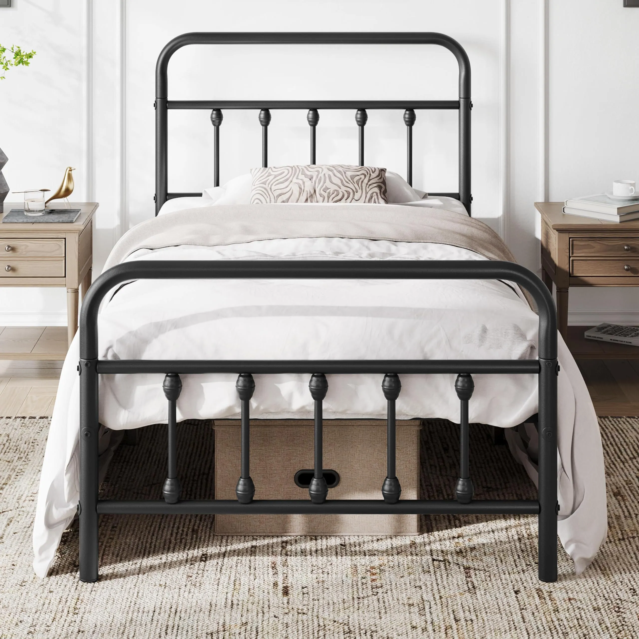 Yaheetech Classic Metal Platform Bed Frame